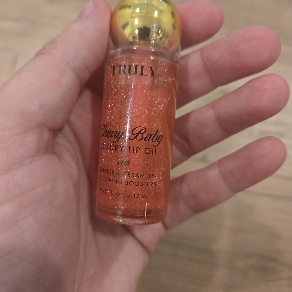 Truly Beauty Luxury Peptide Lip Oil Duo - Cherry Baby & Glazed Donut Sealed - Picture 7 of 16